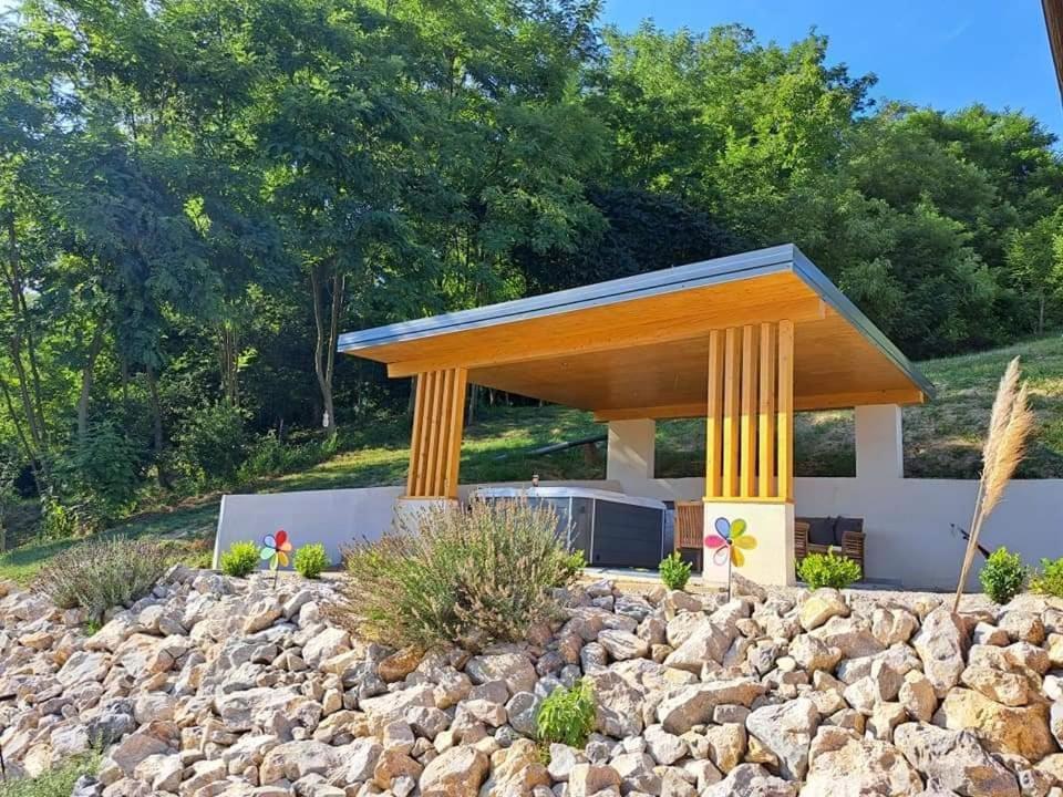 Villa Magnolia Свети Мартин на Мури Екстериор снимка